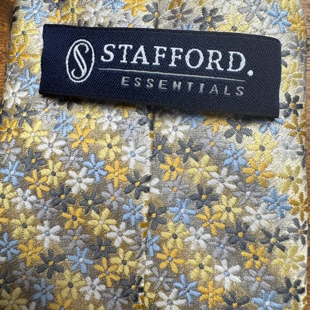Stafford Essentials men stafford